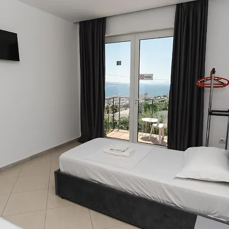 Apartament Mucobega 4 *