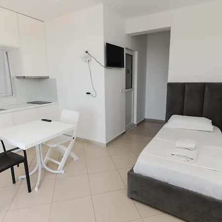 Apartament Mucobega 4 *