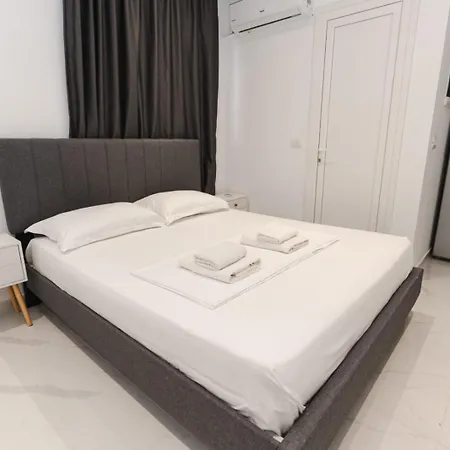 Mucobega 4 아파트 Sarandë